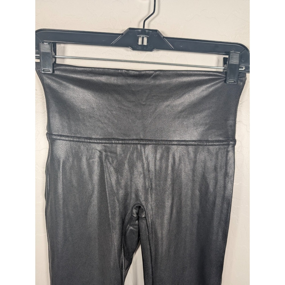 Spanx Leggings Women's Medium Black Faux Leather Stretch‎ Pants Athleisure 2437 - Picture 2 of 10